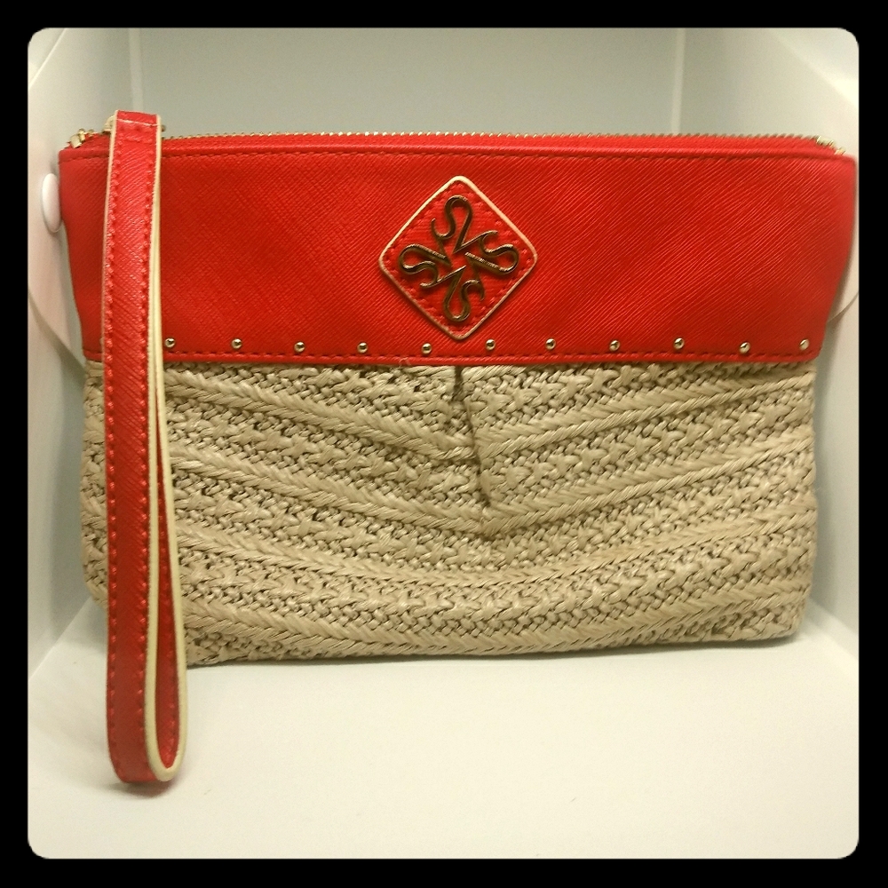 Simply Vera Wang Wristlet Woven Bag - Size 8” X 5.5”!!!